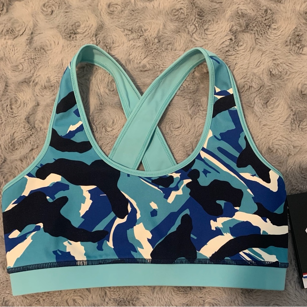 Sports Bra • FourLaps Infinity Crisp Camo Porcelain Sports Bra • Small • NWT